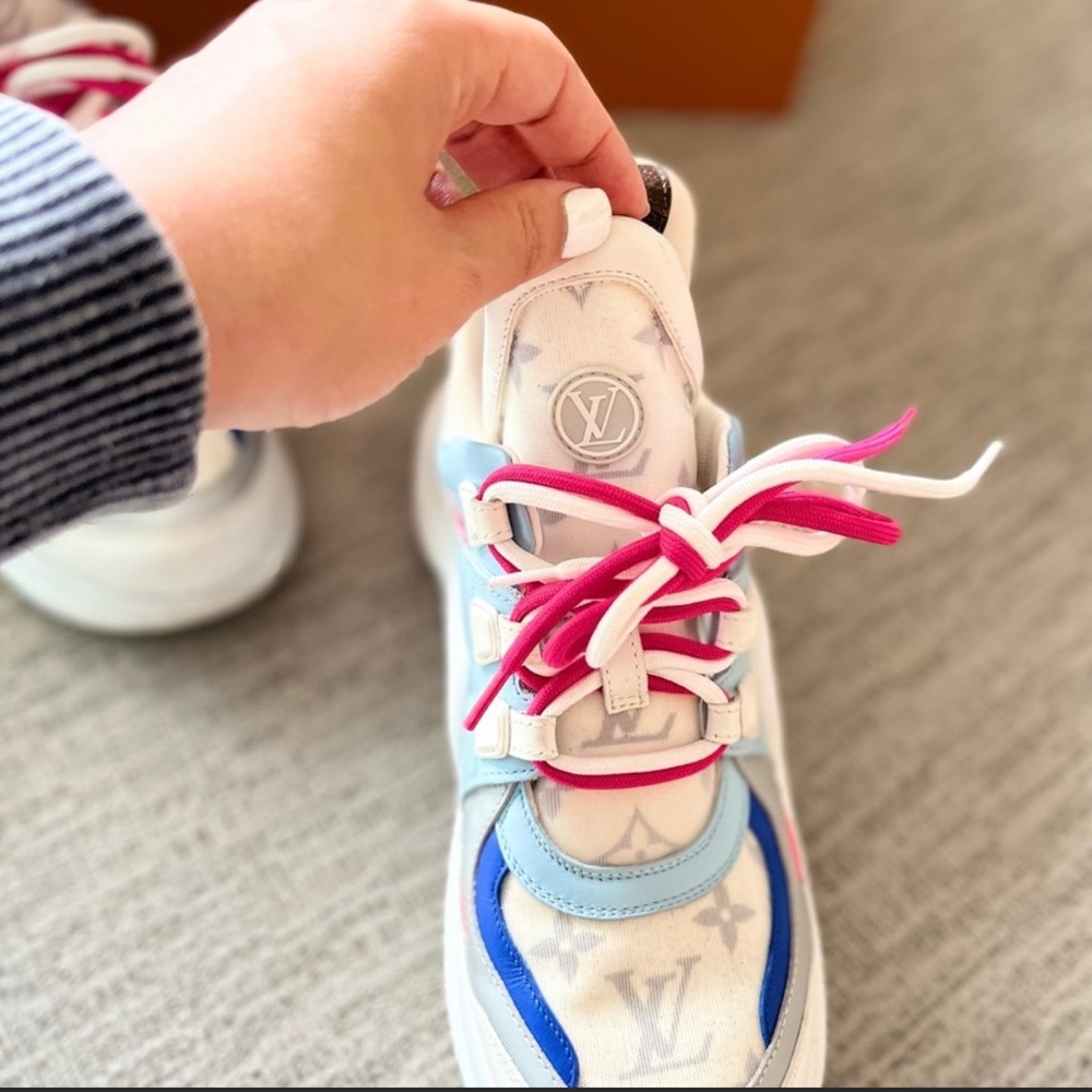 lv archlight sneaker %100 authentic